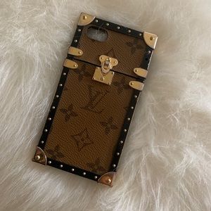 Louis Vuitton Iphone 7/8 Trunk Case